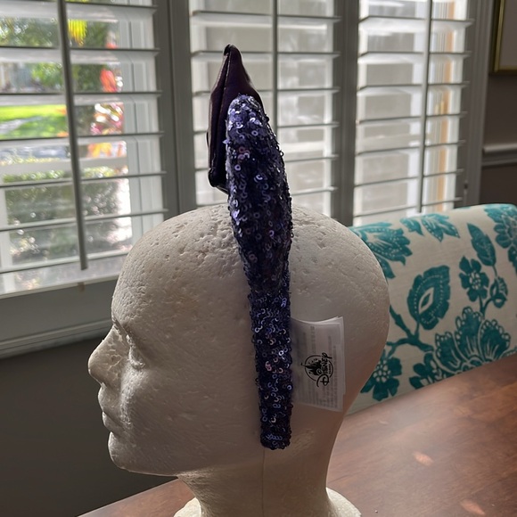 Disney Parks purple sequin Minnie mouse Ear band never worn - Picture 10 of 15